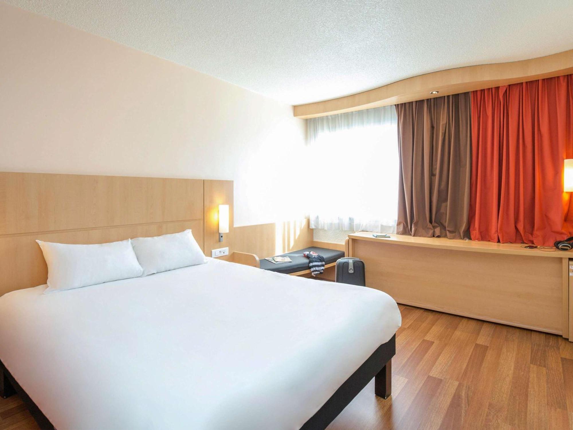 Ibis Cavaillon Portes Du Luberon Экстерьер фото